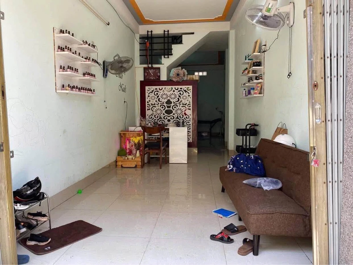 Cho thuê nhà mặt tiền Ngô Thời Nhiệm, 40m2, 2PN 2WC, 5 triệu/tháng, Phường Quy Nhơn - Ảnh thu nhỏ 3