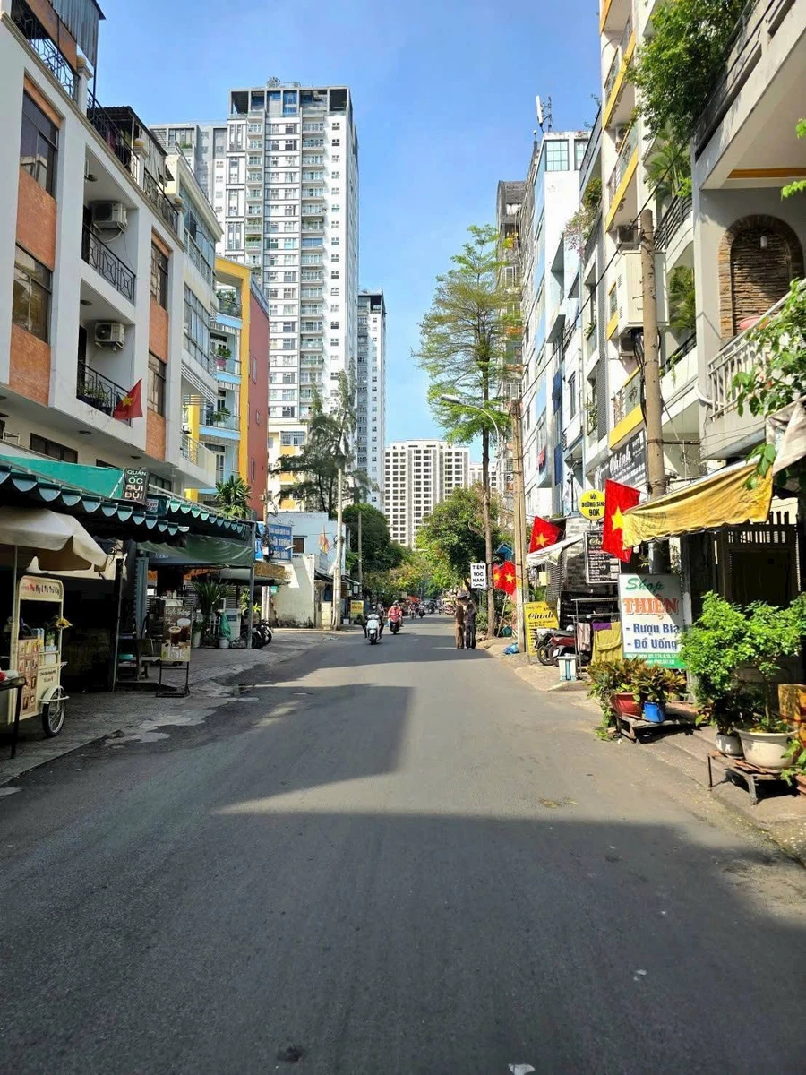 Bán nhà hẻm xe hơi 4 tầng 76.8m² Lý Thường Kiệt Quận 1 - Ảnh thu nhỏ 2
