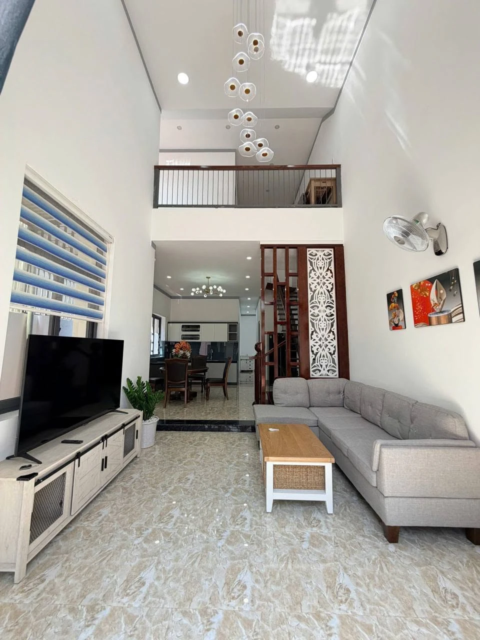 Bán nhà 1 trệt 1 lầu 6x25m, 3PN, full nội thất tại Phường Ea Kao, Buôn Ma Thuột - Ảnh 1