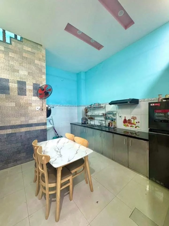 Bán nhà 2 tầng 40m2 2 phòng ngủ gần biển Quy Nhơn - Ảnh thu nhỏ 3