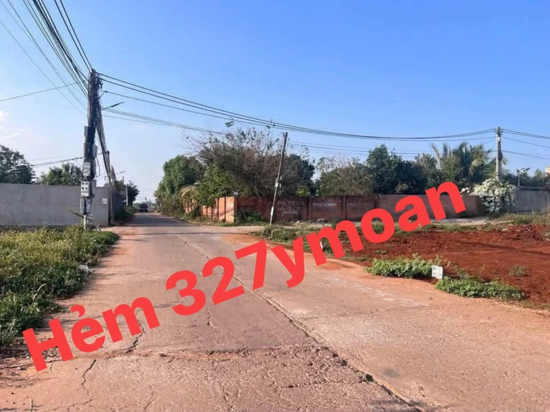 Bán đất lô góc 2 mặt tiền hẻm 327 Y Moan, Buôn Ma Thuột, 5.25x18m, thổ cư