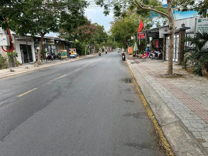 Bán nhà 1 trệt 1 lầu 121,6m² Phường Phú Khương, Bến Tre