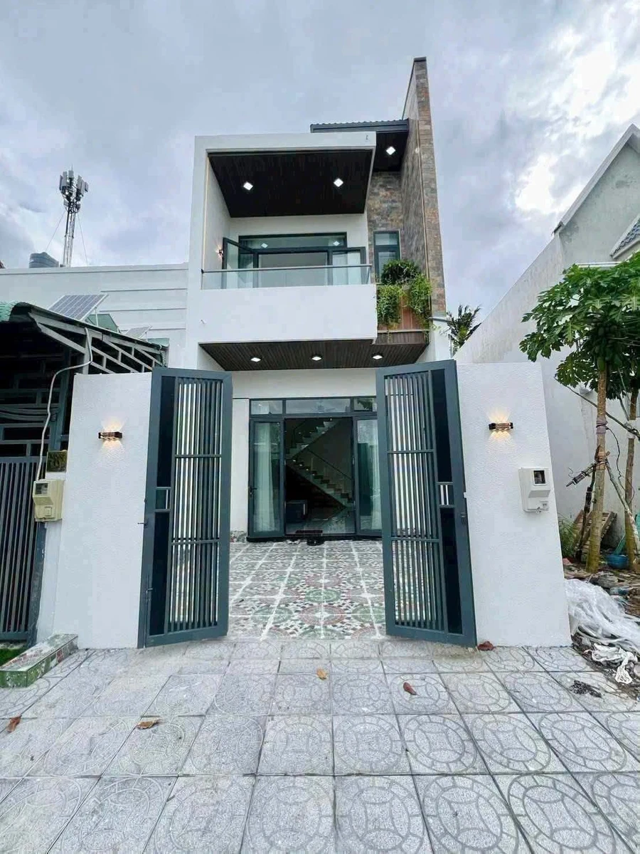 Bán nhà 1 trệt 1 lầu 90m² Rạch Giá 2,8 tỷ - Ảnh 1