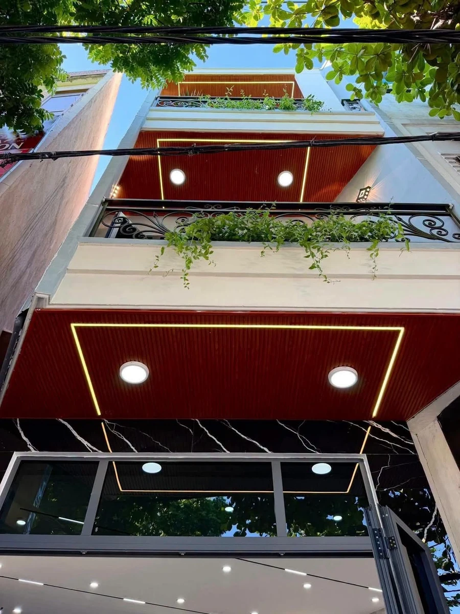 Bán nhà phố 3 tầng 160m² mặt tiền Hải Phòng, Đà Nẵng 11.5 tỷ - Ảnh 1