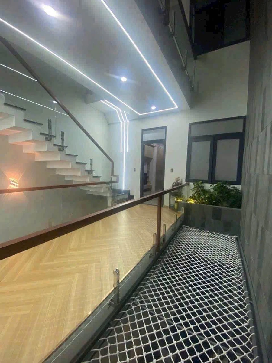 Nhà bán 1 trệt 2 lầu 100m² Phan Thiết, 9,2 tỷ - Ảnh thu nhỏ 5