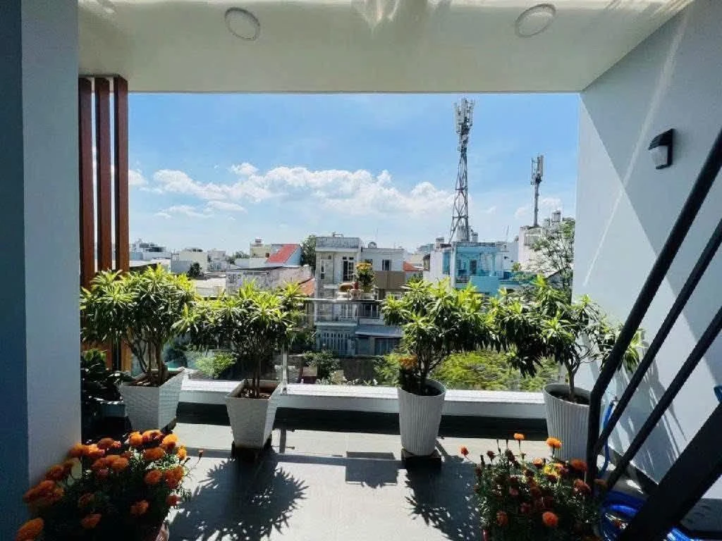 Bán nhà 3 tầng 96m2 nhỉnh 9 tỷ Quận 2 - Ảnh 1