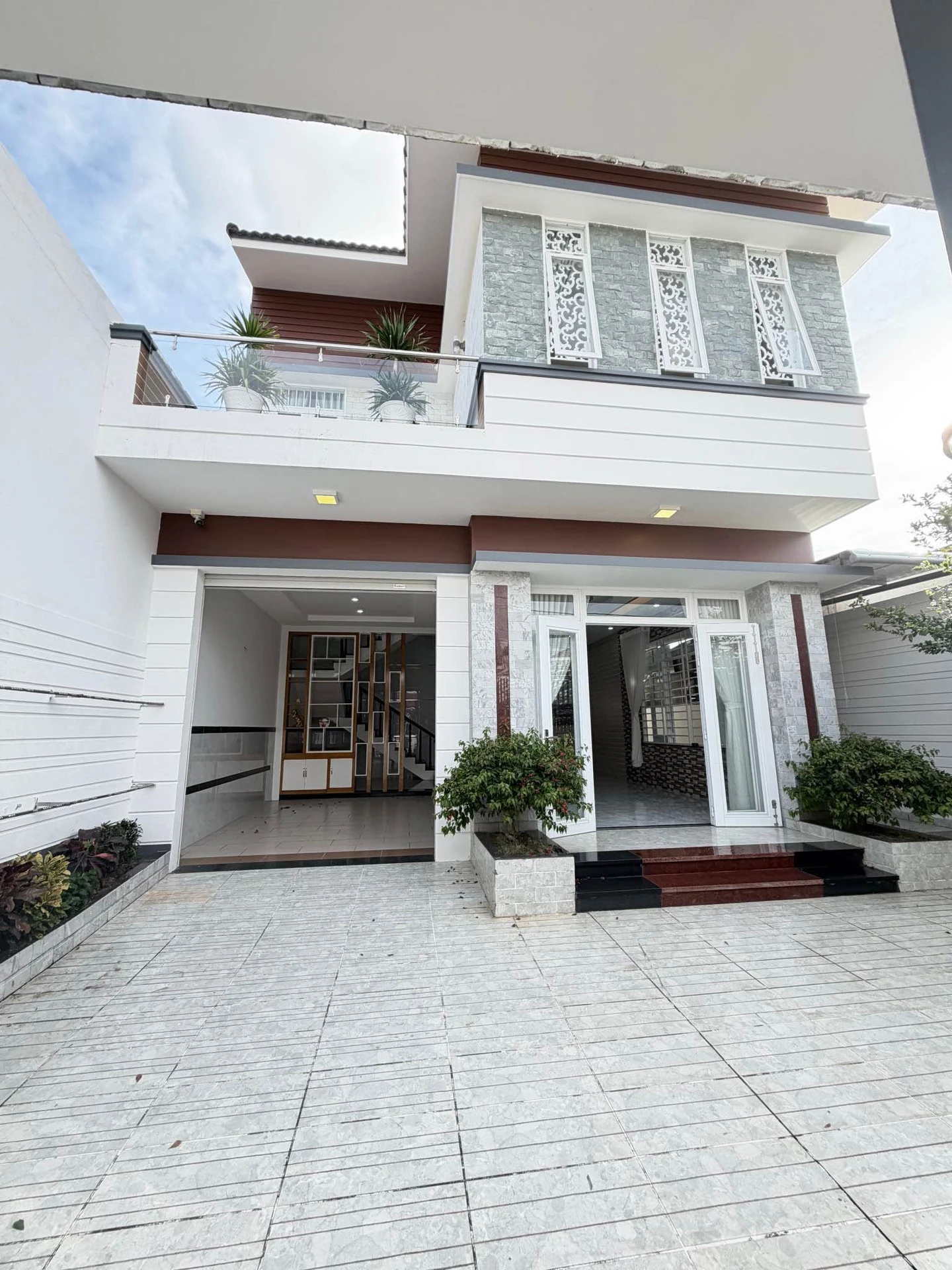Biệt thự bán Phường Bà Rịa 198m² giá 5 tỷ 900 triệu - Ảnh 1
