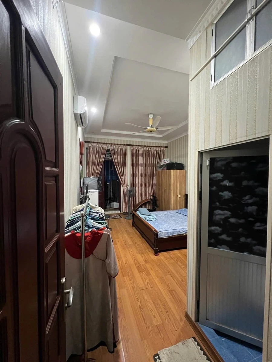 Bán nhà 3 tầng 40m² Chợ Cột Đèn, Quận 12 giá 3,2 tỷ - Ảnh thu nhỏ 2