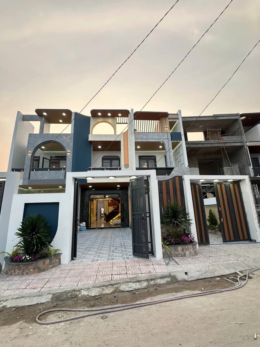 Bán nhà 3PN 290m² Long Trạch Tây Ninh - Ảnh 1