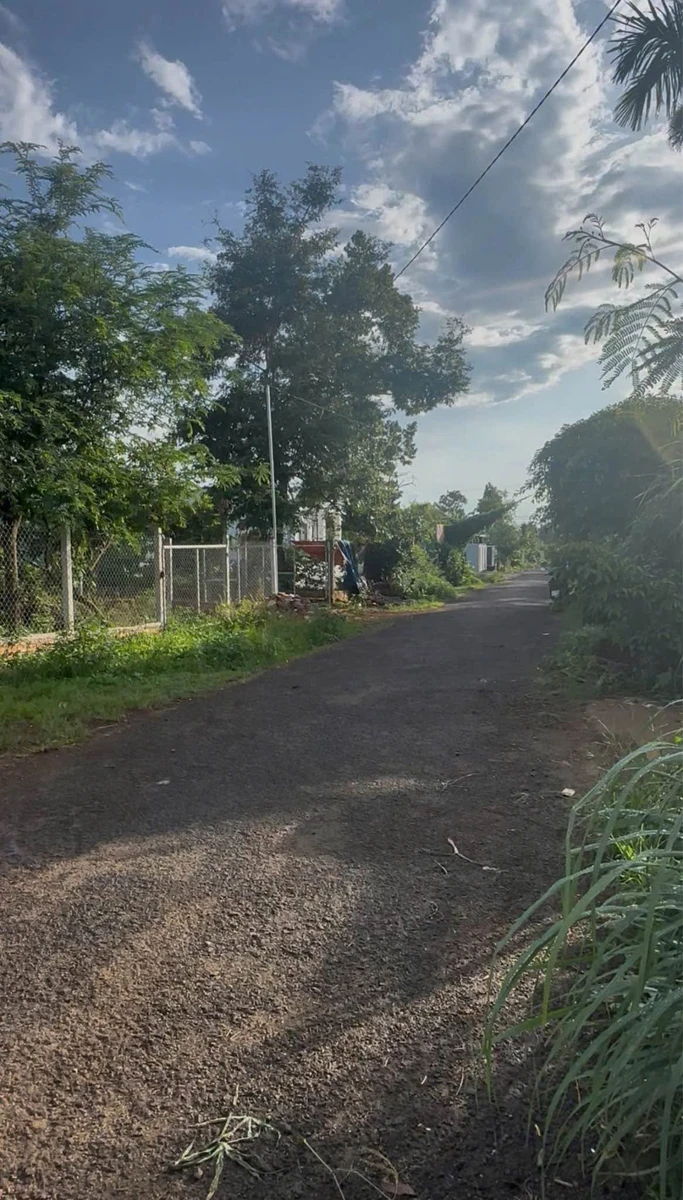 Bán đất 870m² kèm kho sẵn, có nhà ở tại Buôn Ju, Phường Tân An, giá 3,99 tỷ - Ảnh 1