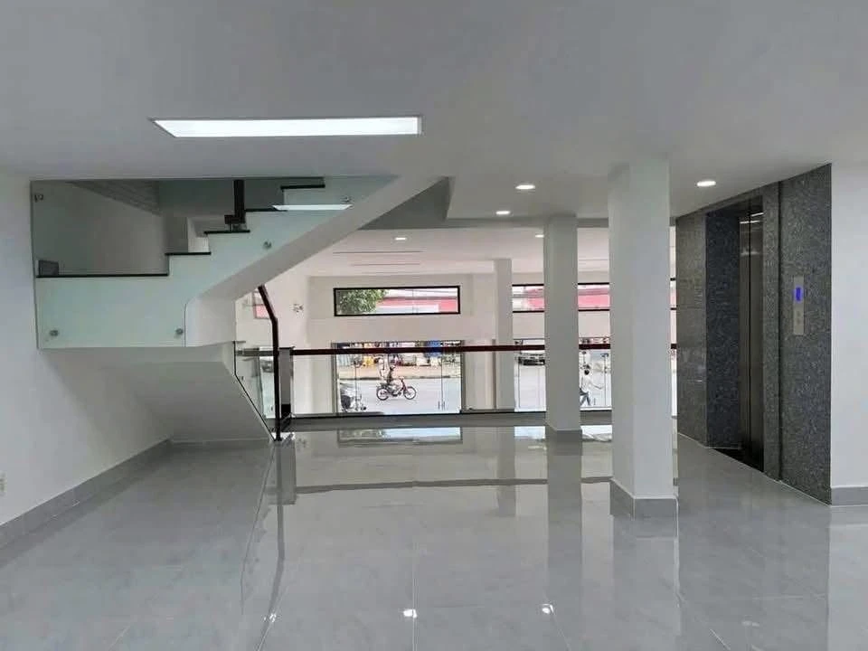 Cho thuê toà nhà 570m² mặt tiền Trần Văn Khéo, Cần Thơ - 150tr/tháng - Ảnh 1