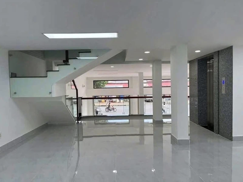 Cho thuê toà nhà 570m² mặt tiền Trần Văn Khéo, Cần Thơ - 150tr/tháng