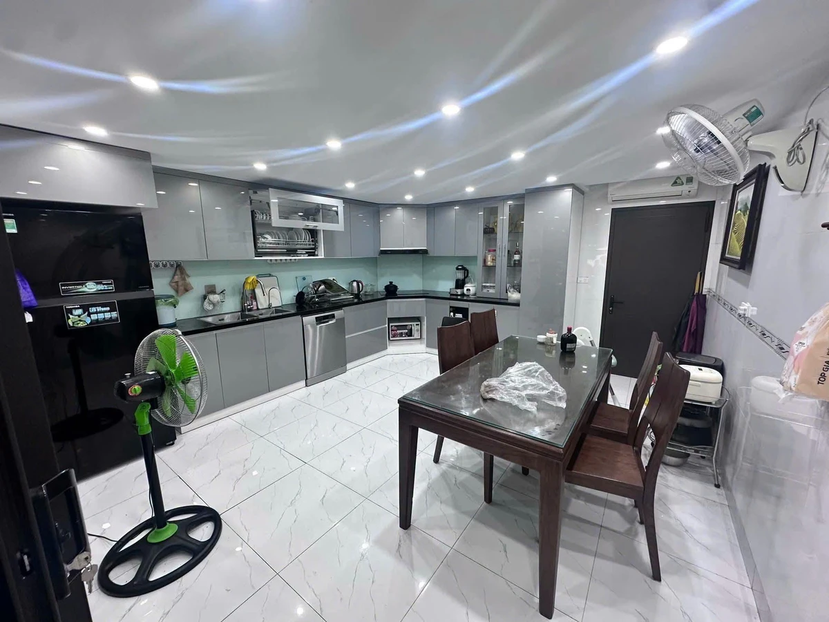 Bán nhà phố 4 tầng 1 tum 67,5m2 khu Giếng Đồn, Phường Hồng Gai, Hạ Long - Ảnh thu nhỏ 2