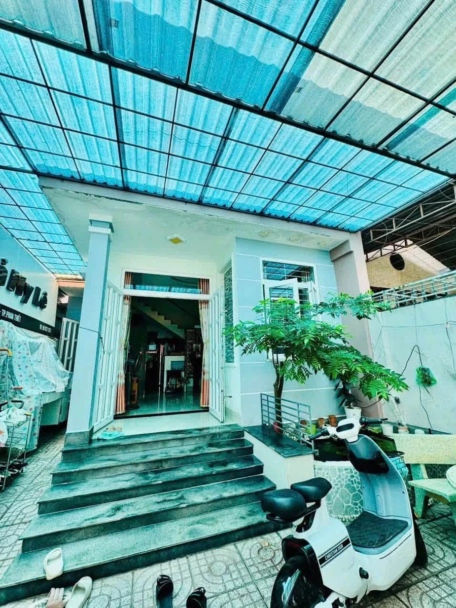 Bán nhà 1 trệt 1 lầu 130m² 3PN Bình Thuận - Ảnh thu nhỏ 5