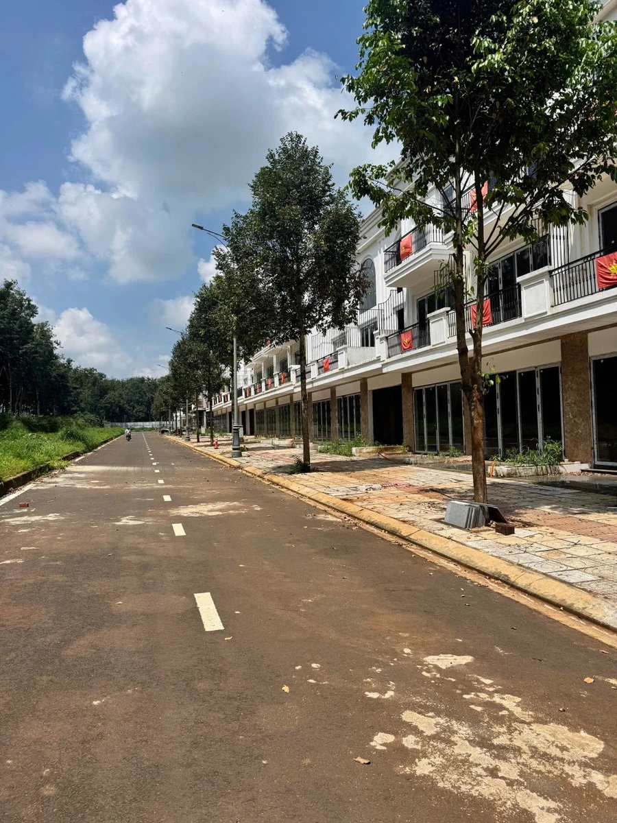 Bán shophouse 5x20m khu đô thị Ân Phú, 1 trệt 2 lầu, giá 5,79 tỷ - Ảnh thu nhỏ 5