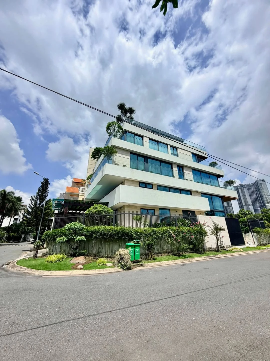Bán biệt thự góc 2 mặt tiền compound ven sông Trần Não 178m2 giá 85 tỷ, An Khánh - Ảnh 1