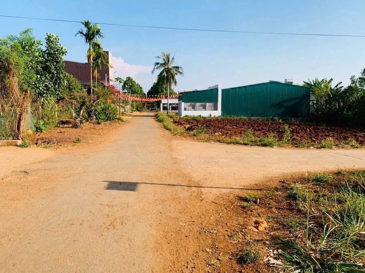 Bán đất góc 2 mặt tiền 16x25m đường Lê Quý Đôn, Ea Kar, Đăk Lăk giá 3,1 tỷ - Ảnh thu nhỏ 3