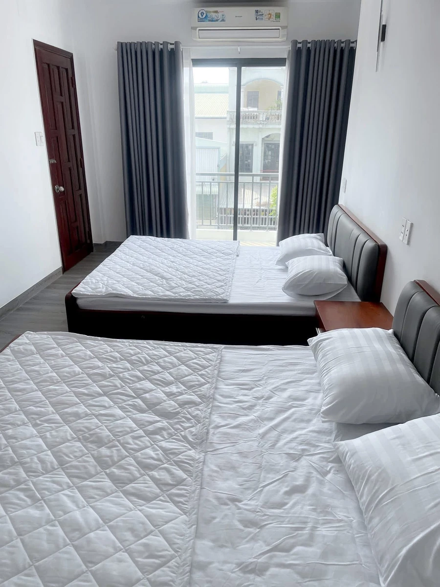 Bán khách sạn 24 phòng 200m² Dĩ An Bình Dương 17 tỷ - Ảnh thu nhỏ 2