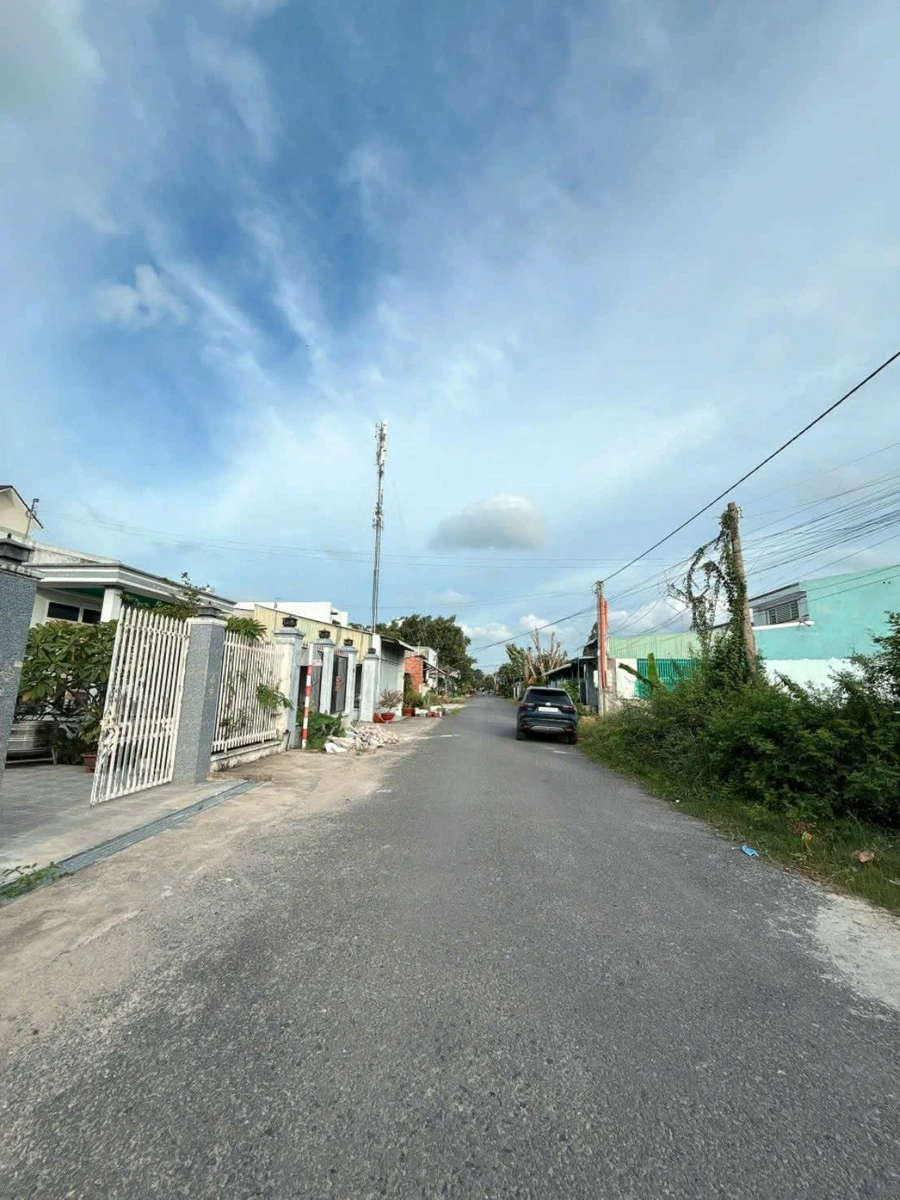 Bán nhà mới 100m² 3 phòng ngủ Tây Ninh - Ảnh 1