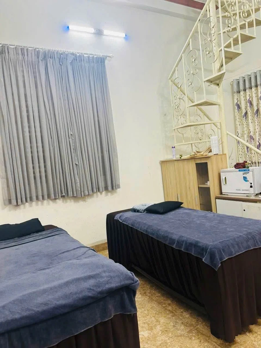 Bán nhà mặt tiền Hà Huy Tập 54m² 3PN, kinh doanh spa - Ảnh thu nhỏ 4