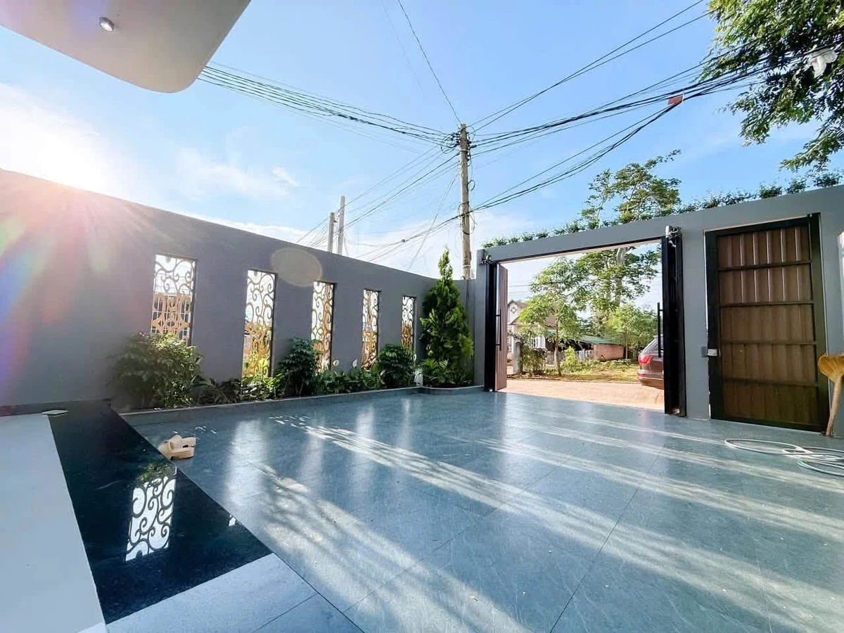 Bán nhà góc 2 mặt tiền 120m2 ở Y Moan, Buôn Ma Thuột - Ảnh thu nhỏ 2