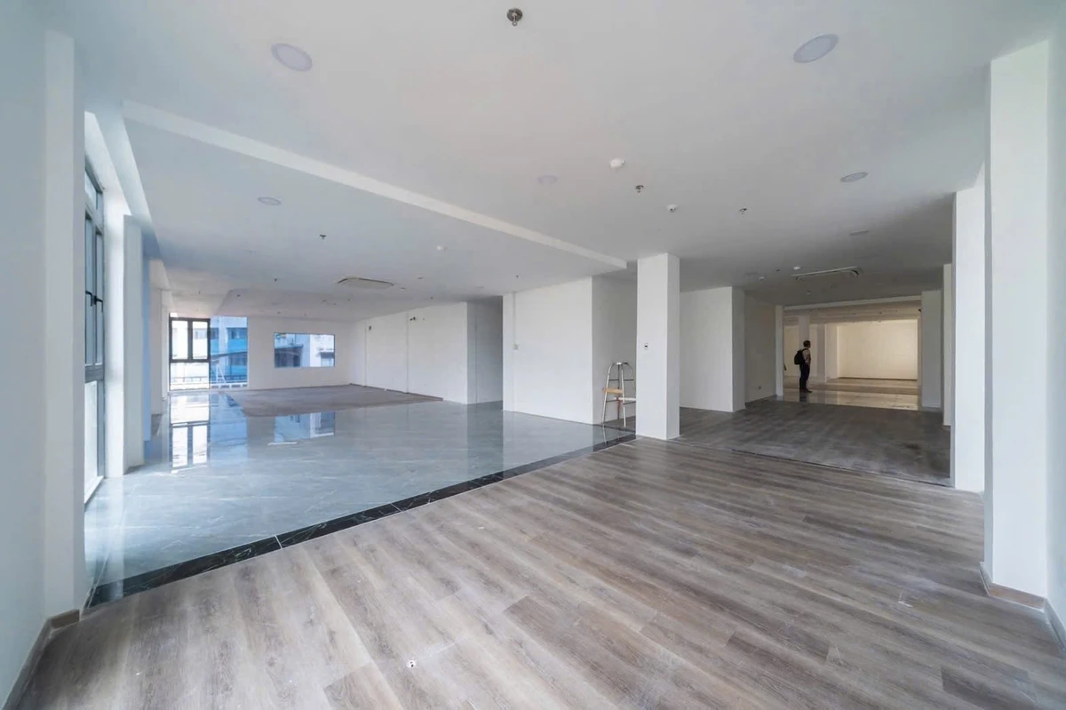 Bán tòa nhà 800m2 mặt tiền 35m Nguyễn Văn Thủ Quận 1 - Ảnh thu nhỏ 4