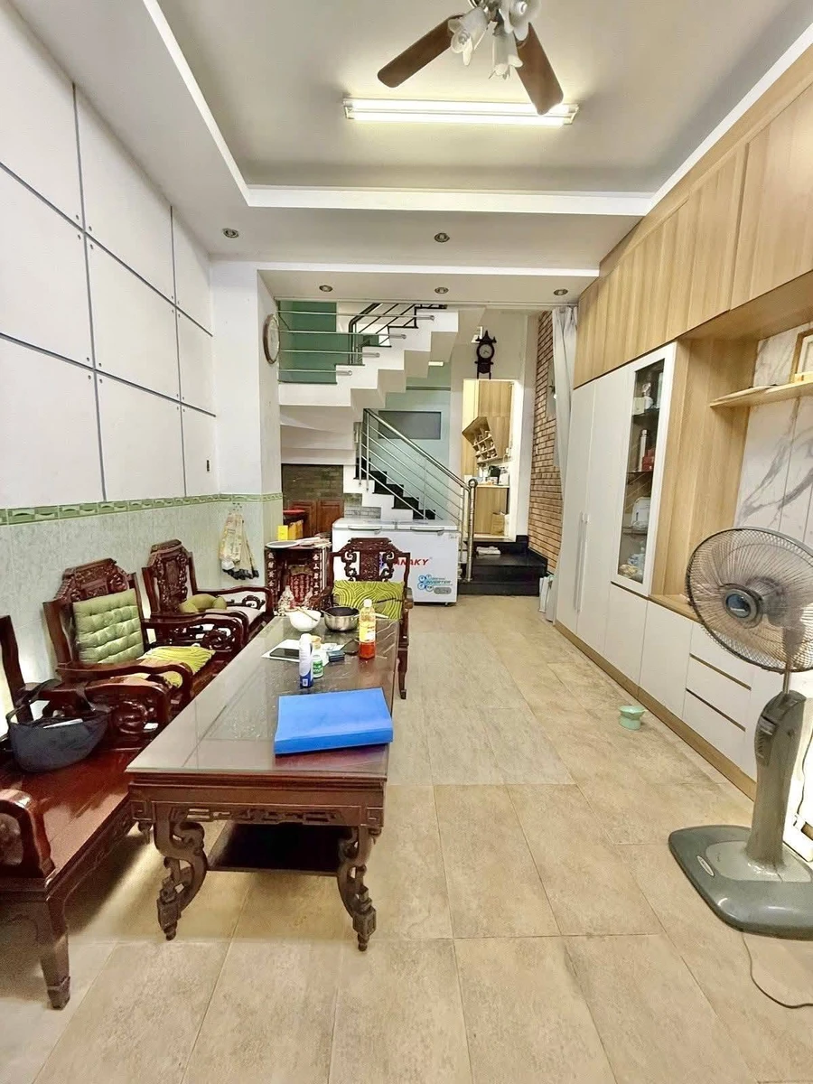 Bán nhà mặt tiền Hoàng Sa, P.4 Tân Bình, 76m², 5 tầng 5PN - Ảnh thu nhỏ 2