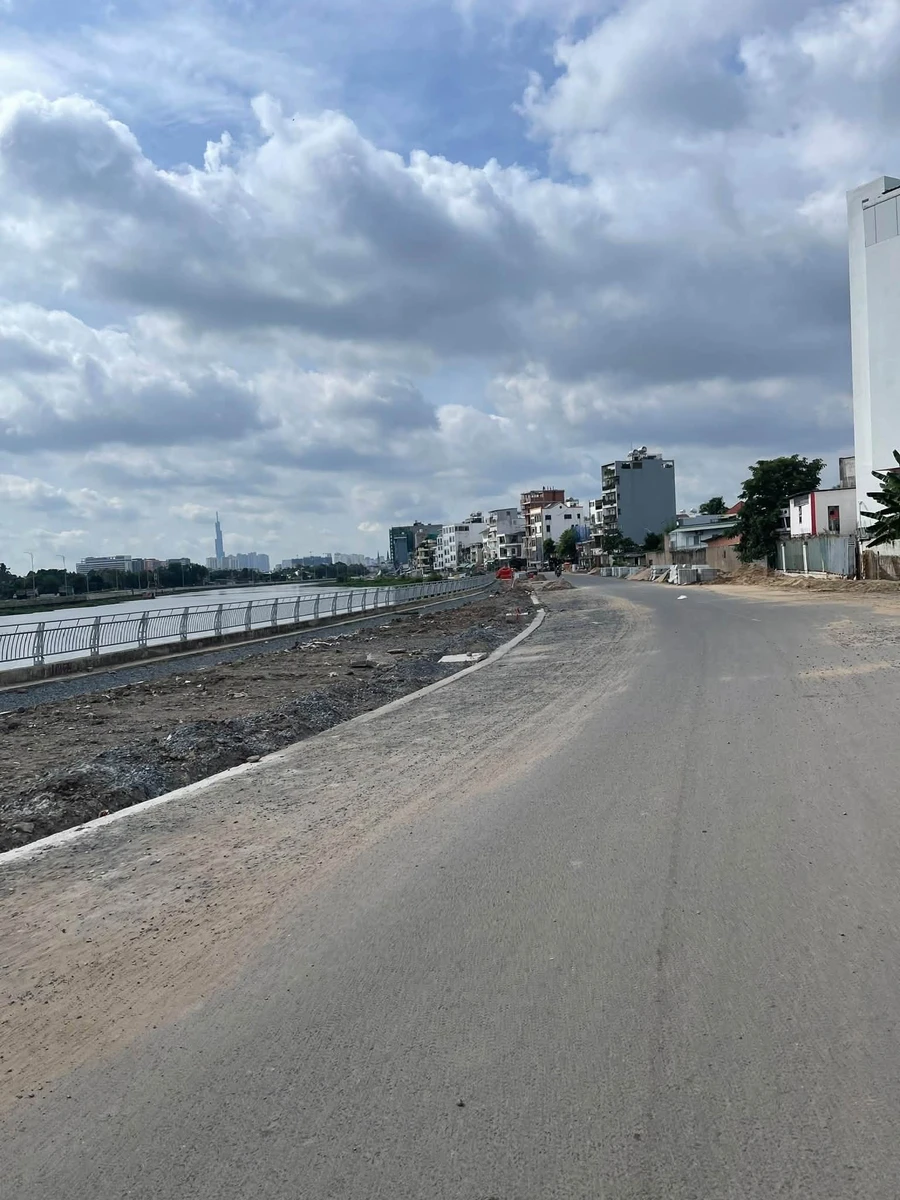 Bán biệt thự 210m² vEN sông, Dương Quảng Hàm, Gò Vấp - Ảnh thu nhỏ 2