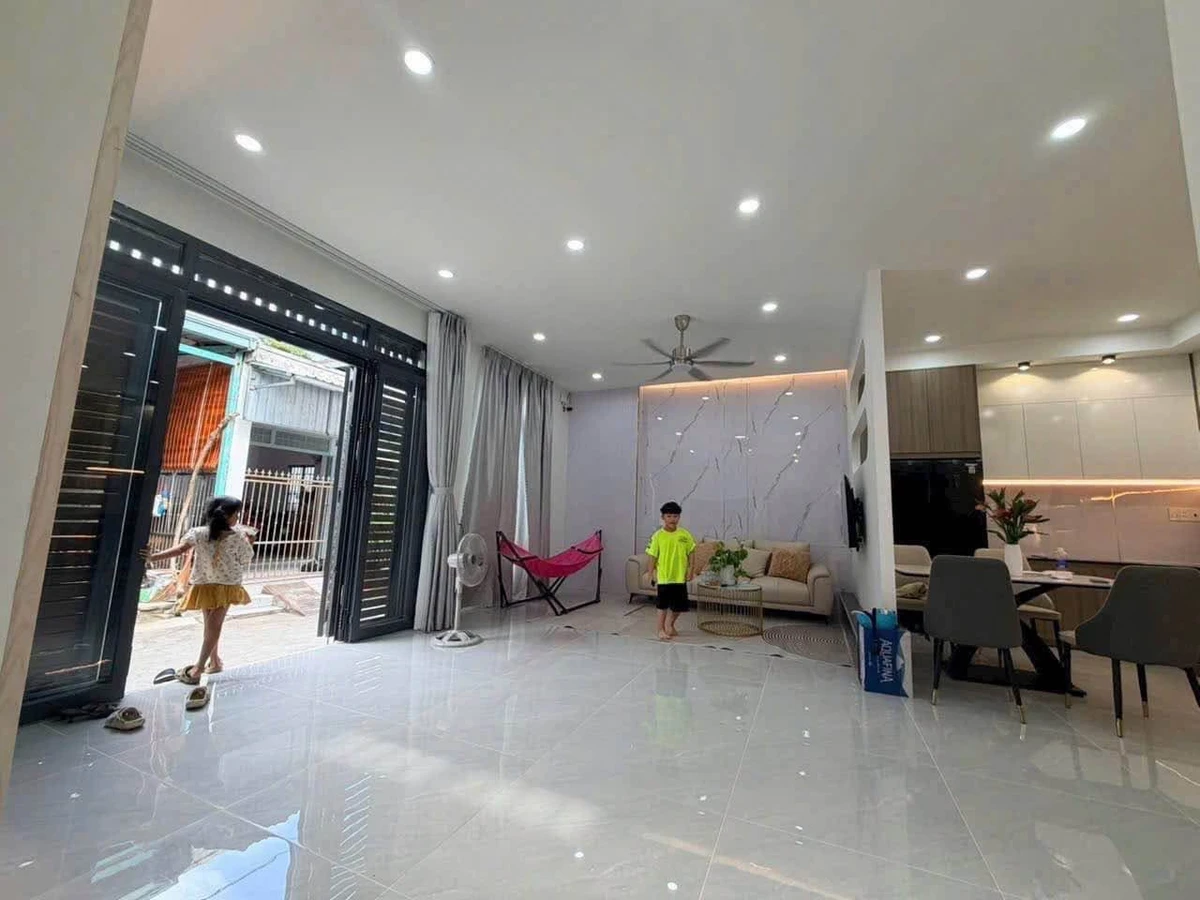 Bán nhà Phú Hoà 98m2, 2PN, 2WC, 2.9 tỷ - Ảnh thu nhỏ 2
