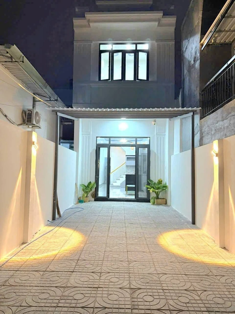 Bán nhà 1 trệt 1 lầu 94m² Ngô Quyền Quận 7 giá 5,1 tỷ - Ảnh 1