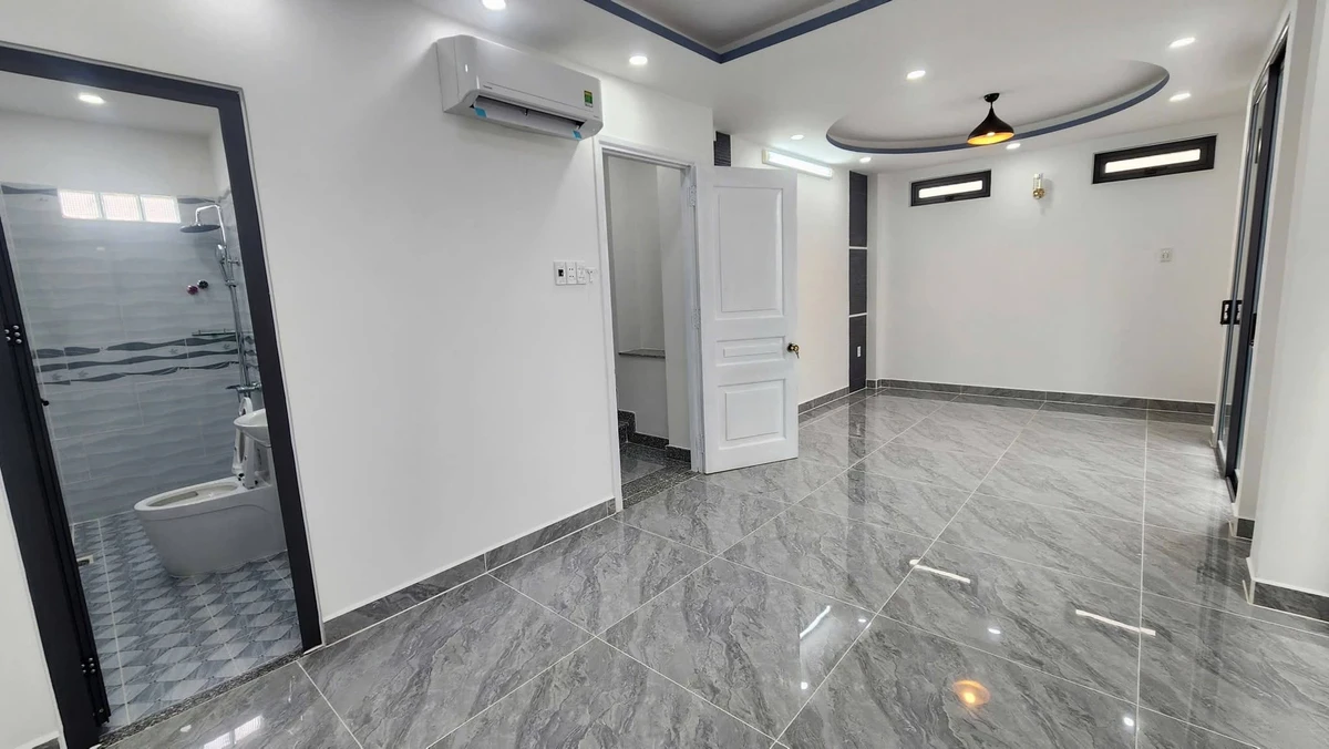 Bán nhà 4 tầng mới xây 37m², 3PN 4WC, căn góc đường Thích Quảng Đức, Phú Nhuận - Ảnh 1