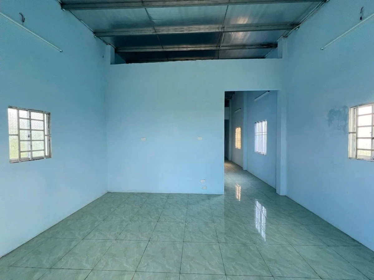 Bán nhà mặt tiền Hòa Khánh, Long An, 100m² 2 phòng - Ảnh thu nhỏ 4