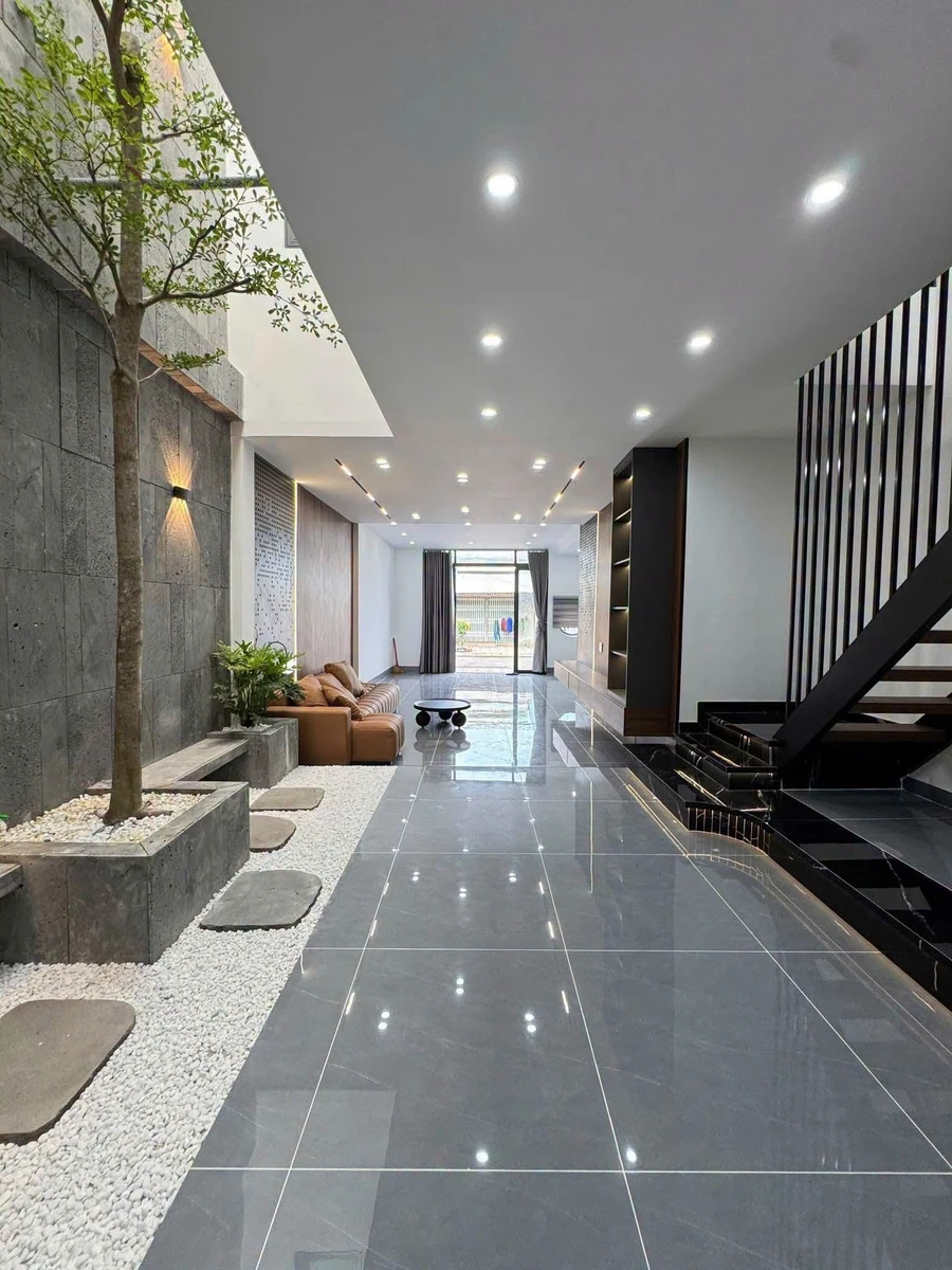 Bán nhà mặt tiền Phan Văn Trường 5x20m Rạch Giá 2,678 tỷ - Ảnh thu nhỏ 3