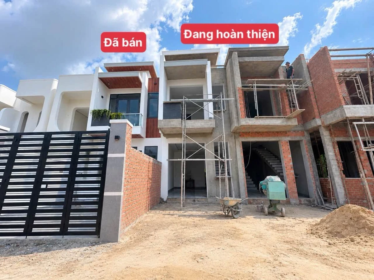 Bán nhà 4x20m 3PN 2WC sân ô tô, tặng nội thất, gần Lê Chí Dân, Tân An, Thủ Dầu Một - Ảnh thu nhỏ 4