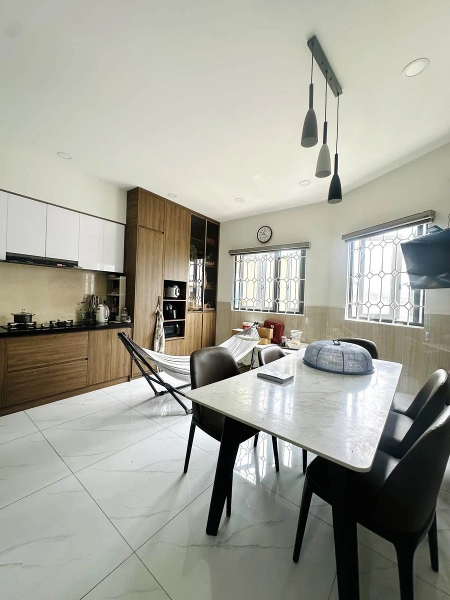 Bán nhà 4 tầng BTCT 82m2, 4 phòng ngủ, tặng full nội thất tại Cư xá Phú Thọ, Quận 11 - Ảnh thu nhỏ 3