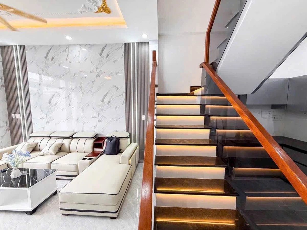 Bán nhà 1 trệt 1 lầu 3PN, 61m² Bửu Hoà, giảm còn 2 tỷ 990 triệu - Ảnh thu nhỏ 4