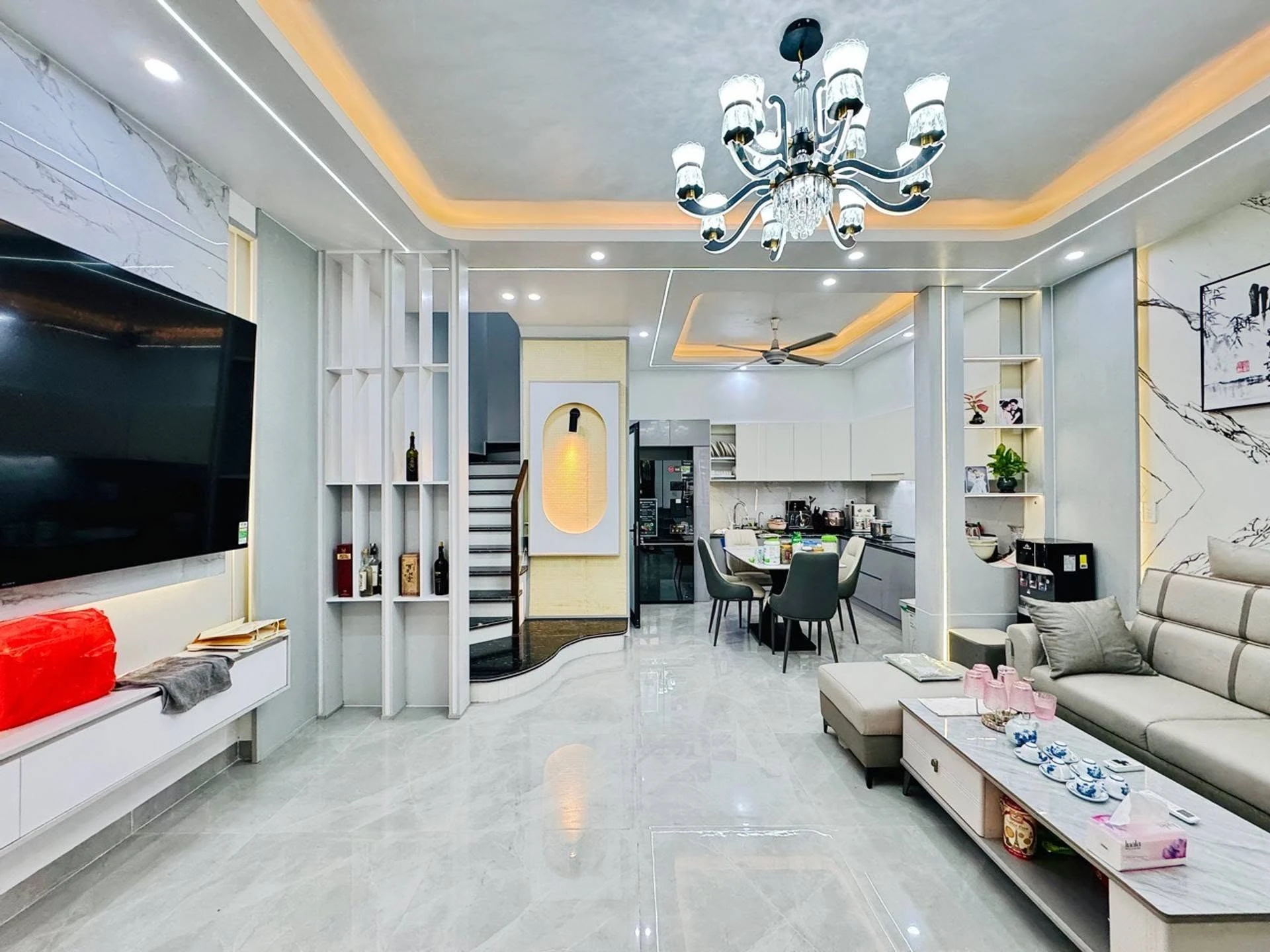 Nhà phố 4 tầng 44.5m² full nội thất, 4 tỷ, HCM - Ảnh 1