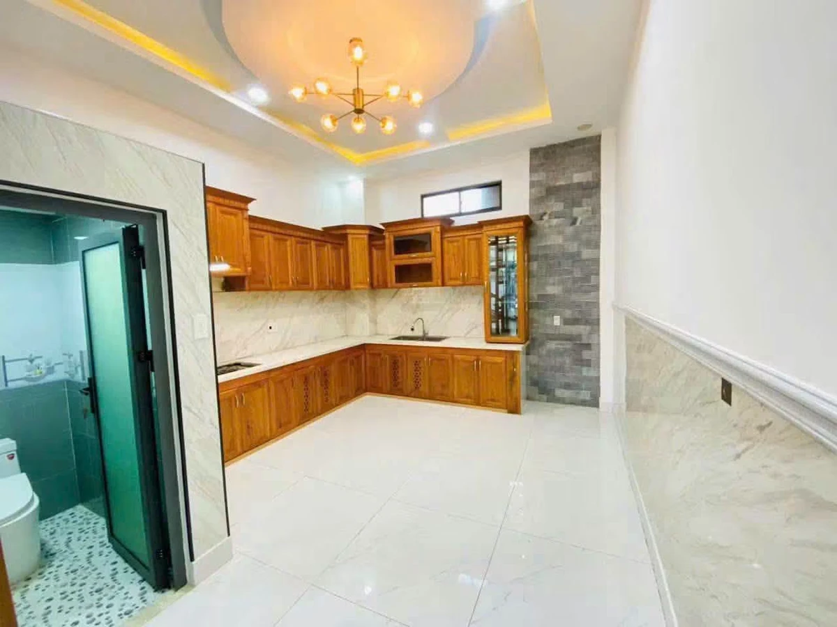 Bán nhà 6PN 60m2 Thạnh Lộc Quận 12 - 5 tỷ 700 triệu - Ảnh thu nhỏ 4