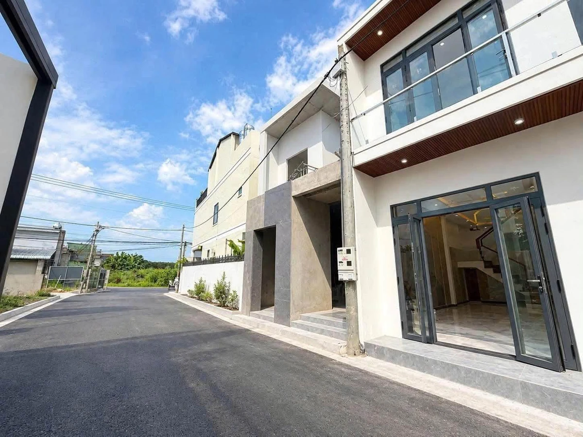 Bán biệt thự 7x15m (105m²) 4PN gần KDL Bửu Long, Biên Hòa, Đồng Nai - Ảnh thu nhỏ 2