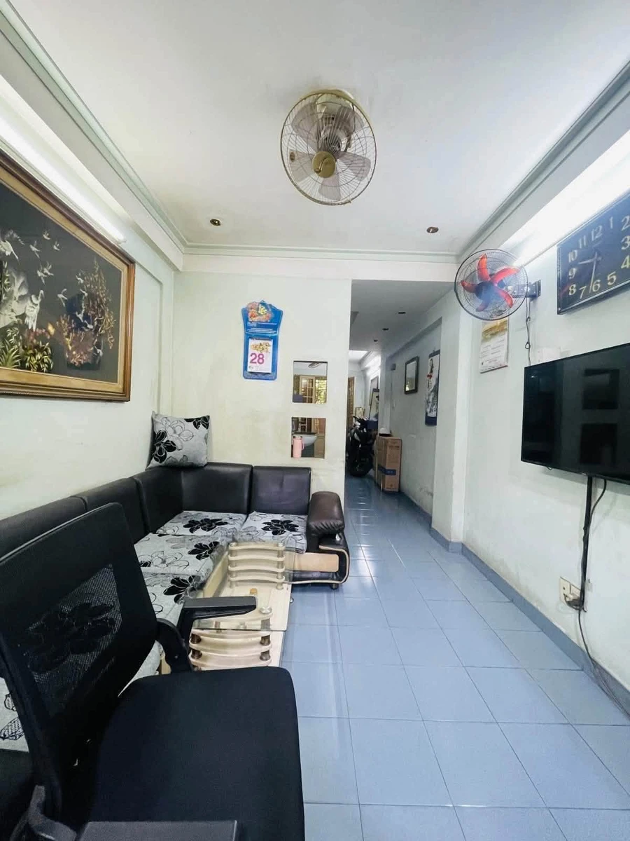 Bán nhà mặt tiền Thành Thái Q.10 - 60m2, 8PN, 12 tỷ - Ảnh thu nhỏ 2