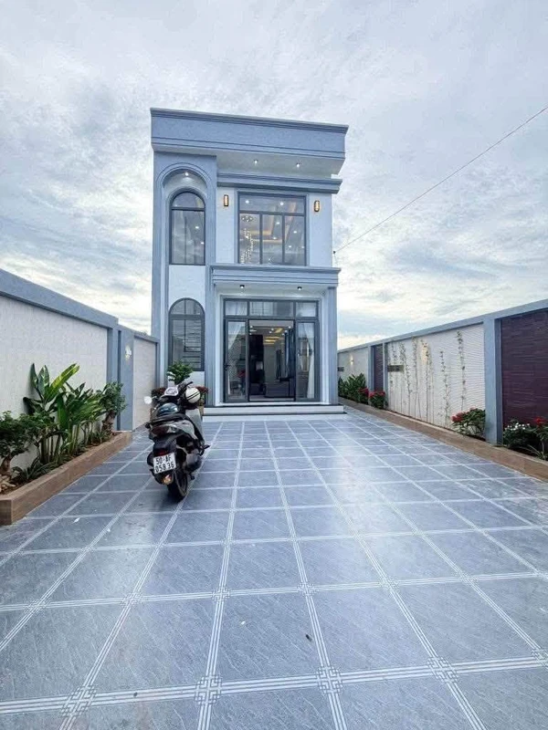 Bán nhà gác lửng 3PN 210m2 (100m2 thổ cư) Phước Hưng, Long Hải, giá 4,5 tỷ