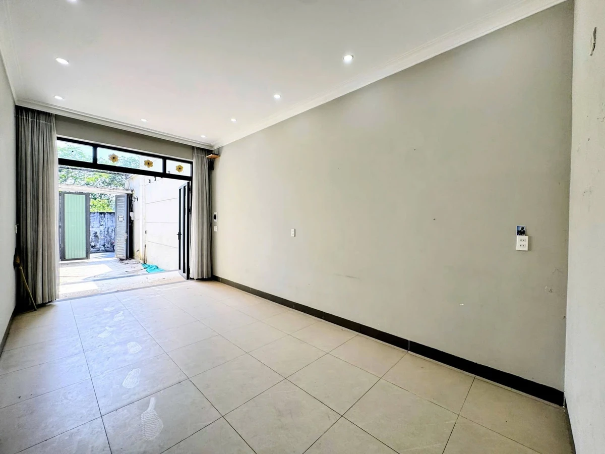 Bán nhà 1 trệt 1 lầu 100m2, 3 phòng ngủ, đường 2 ô tô, Hố Nai, Biên Hòa - Ảnh thu nhỏ 4