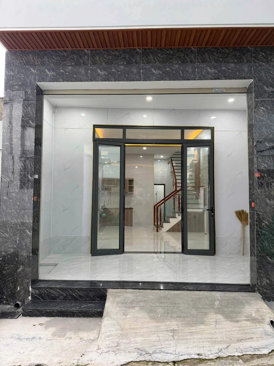 Bán nhà 1 trệt 1 lầu 60m2, 3PN, phường Trấn Biên (Quang Vinh cũ), Đồng Nai - Ảnh thu nhỏ 3