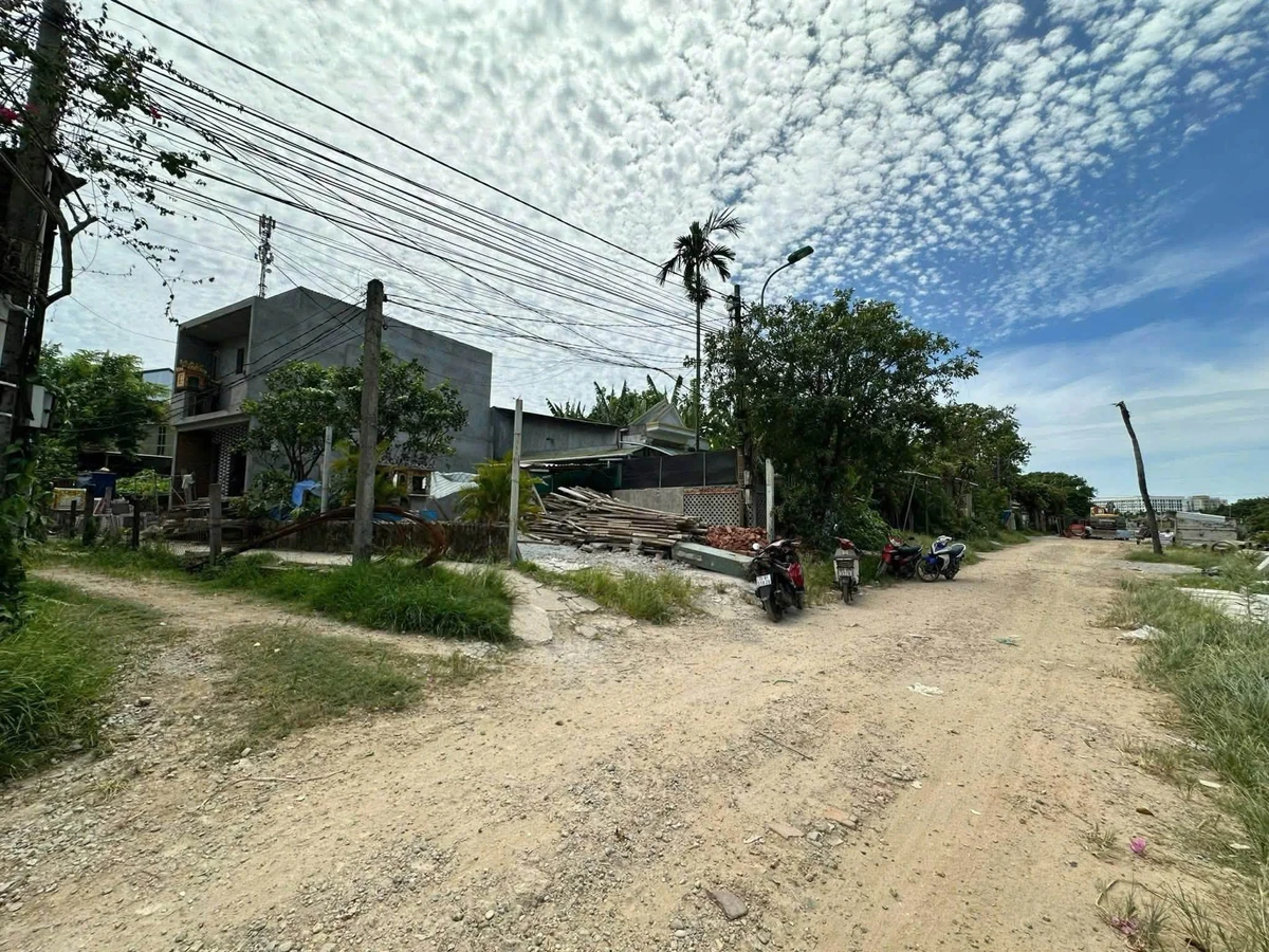Bán lô góc 2 mặt tiền Nguyễn Cữu Vân 114m2 Huế 3,9 tỷ - Ảnh thu nhỏ 2