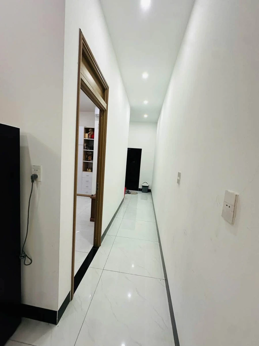 Bán nhà mặt tiền Hoàng Minh Giám 100m2, 3 PN, 5 tỷ - Ảnh thu nhỏ 5