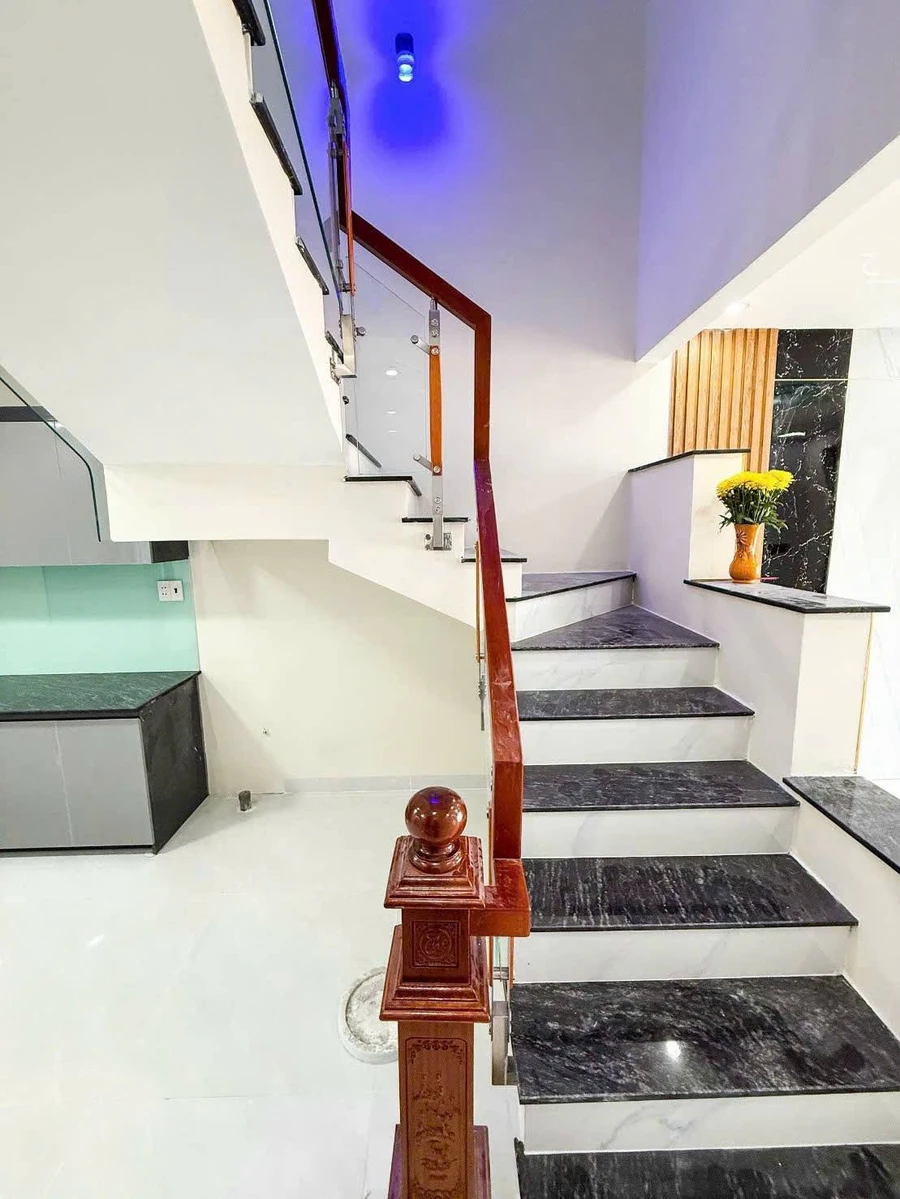 Bán nhà 3PN 120m² gần chợ Tân Phong, Bình Tân, 3.2 tỷ - Ảnh thu nhỏ 2