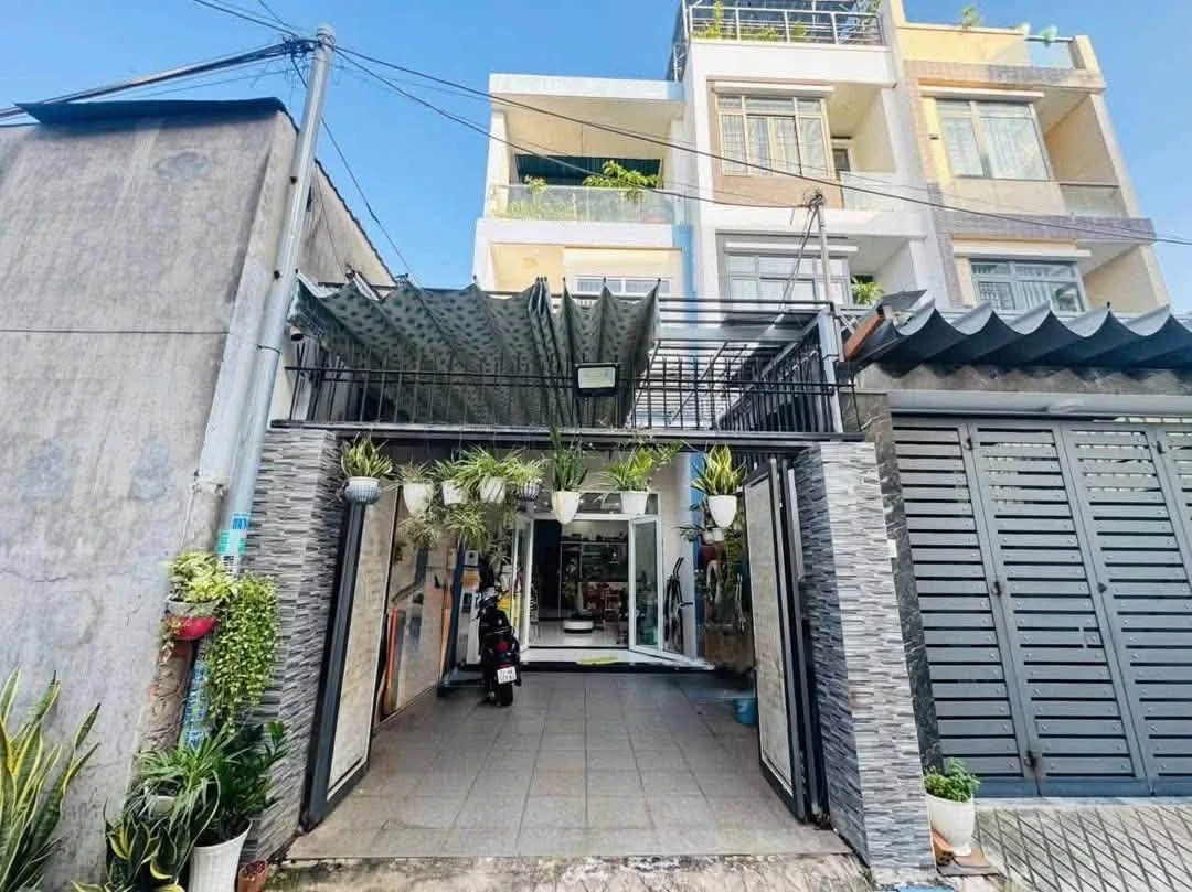 Bán nhà hẻm ô tô 78m2, 3 PN, Vũng Tàu 6,3 tỷ - Ảnh 1