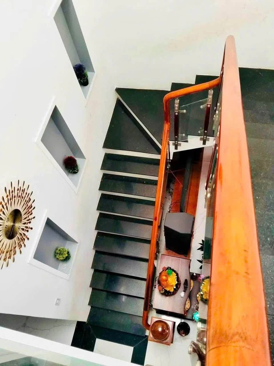 Bán nhà 2 mê 145m² mặt tiền Lê Trung Ngôn, Quận 3 - Ảnh thu nhỏ 5