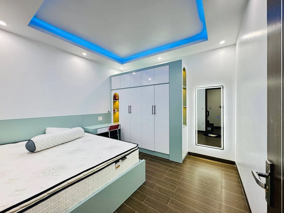 Nhà phố 4 tầng 44.5m² full nội thất, 4 tỷ, HCM - Ảnh thu nhỏ 3