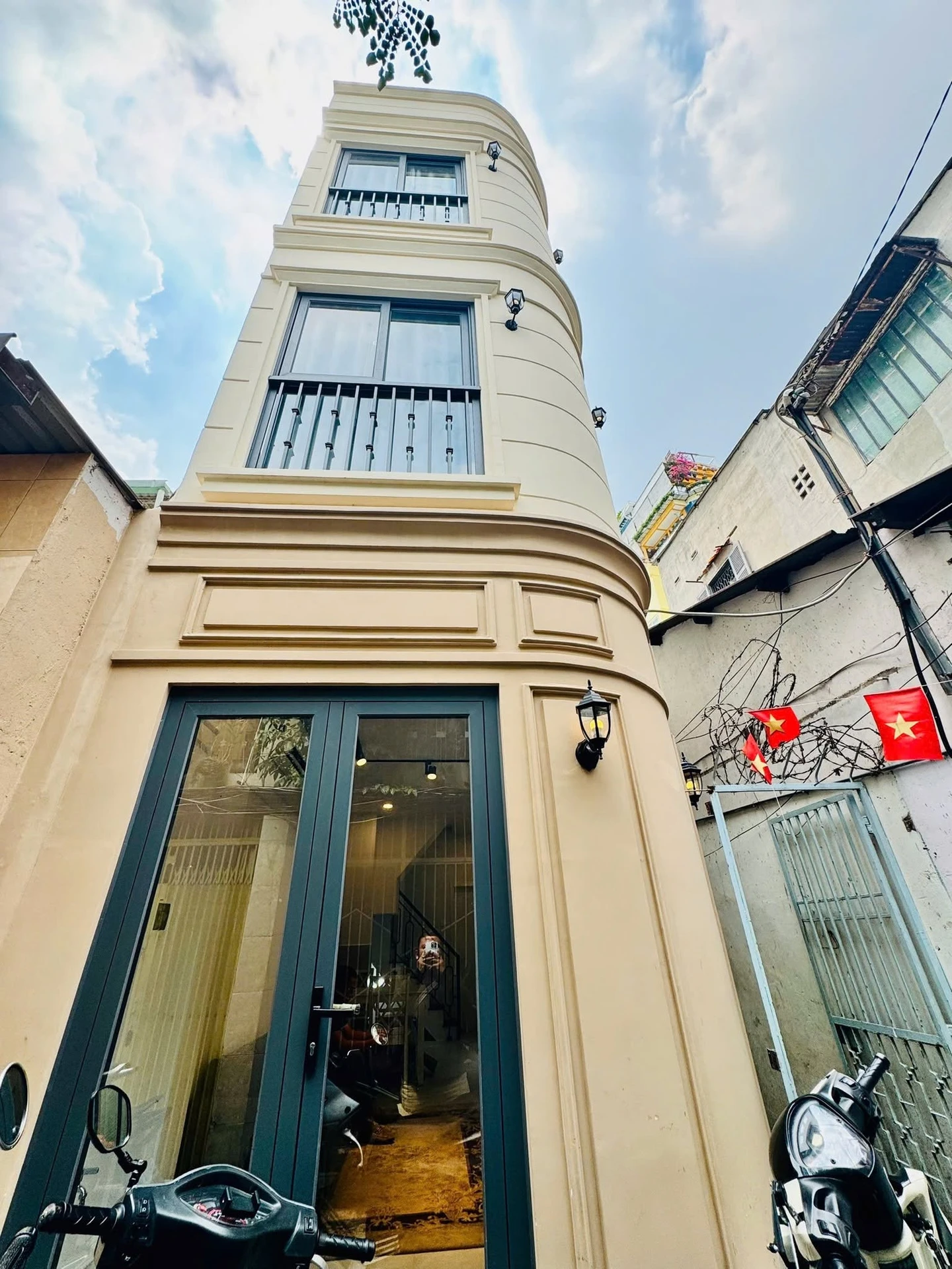 Bán nhà phố Bùi Viện Q1 75m² 4 tầng 8 tỷ - Ảnh 1